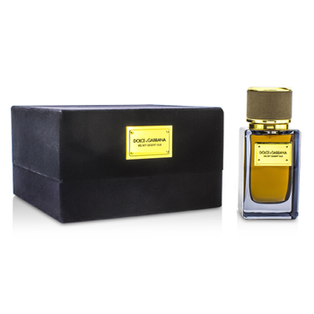 Velvet Tender Oud perfume image