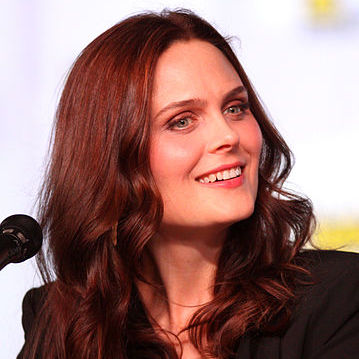 Emily Deschanel