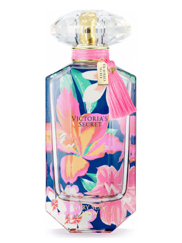 Very Sexy Now 2017 perfume image